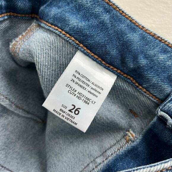 Hidden Los Angeles Happi Crop Light Wash Crop Flare Denim Jeans, Size 26 - Picture 10 of 12